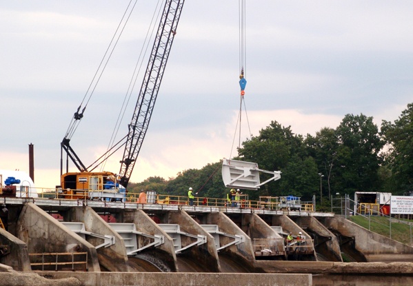 dam construction, gate replacement, tainter gate replacement, tainter gate repairs, gate actuators, Nelosca